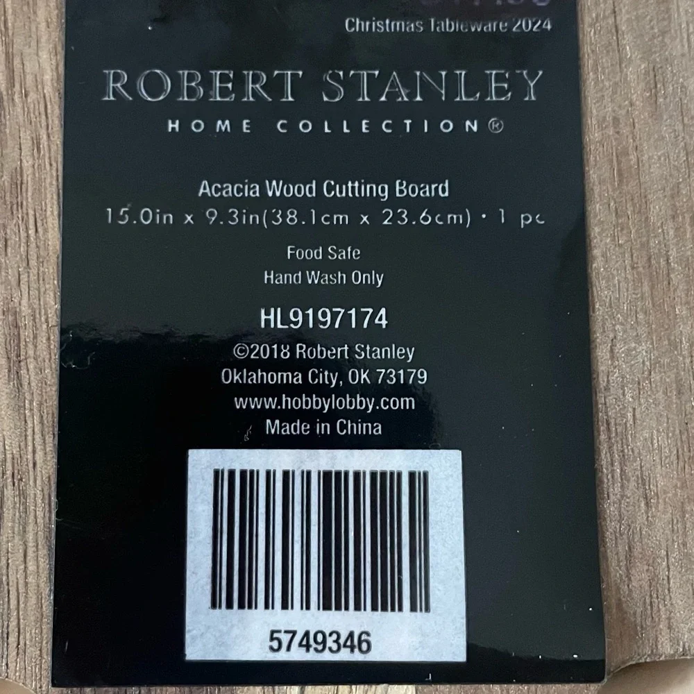 Robert Stanley Home Collection Acacia Wood Tree Charcuterie Board Holiday NWT